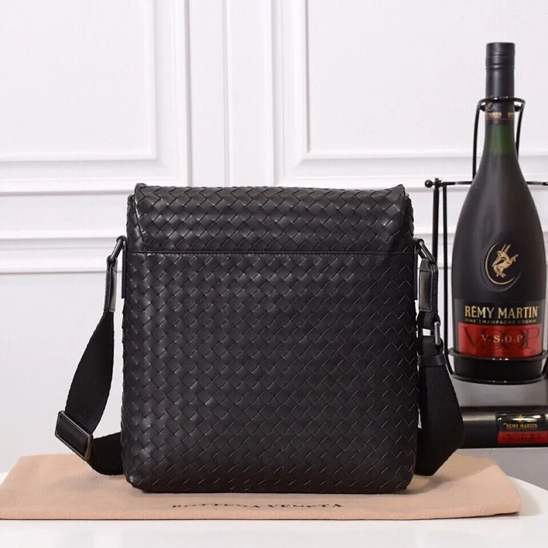 All categories 💚 Top version men’s bags 💚 BV 2024 new BV crossbody bag